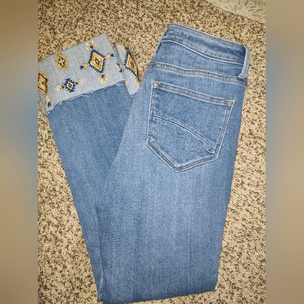 DriftWood Embroidered Cuff Girlfriend Ankle